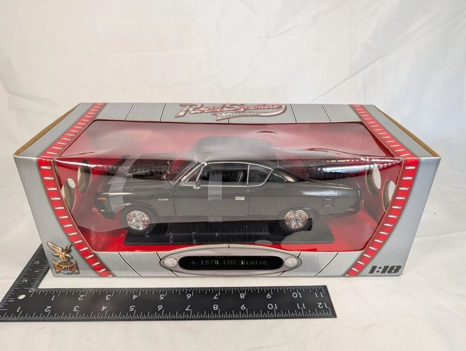 1970 AMC REBEL BLACK 1/18 DIECAST MODEL CAR BY ROAD SIGNATURE