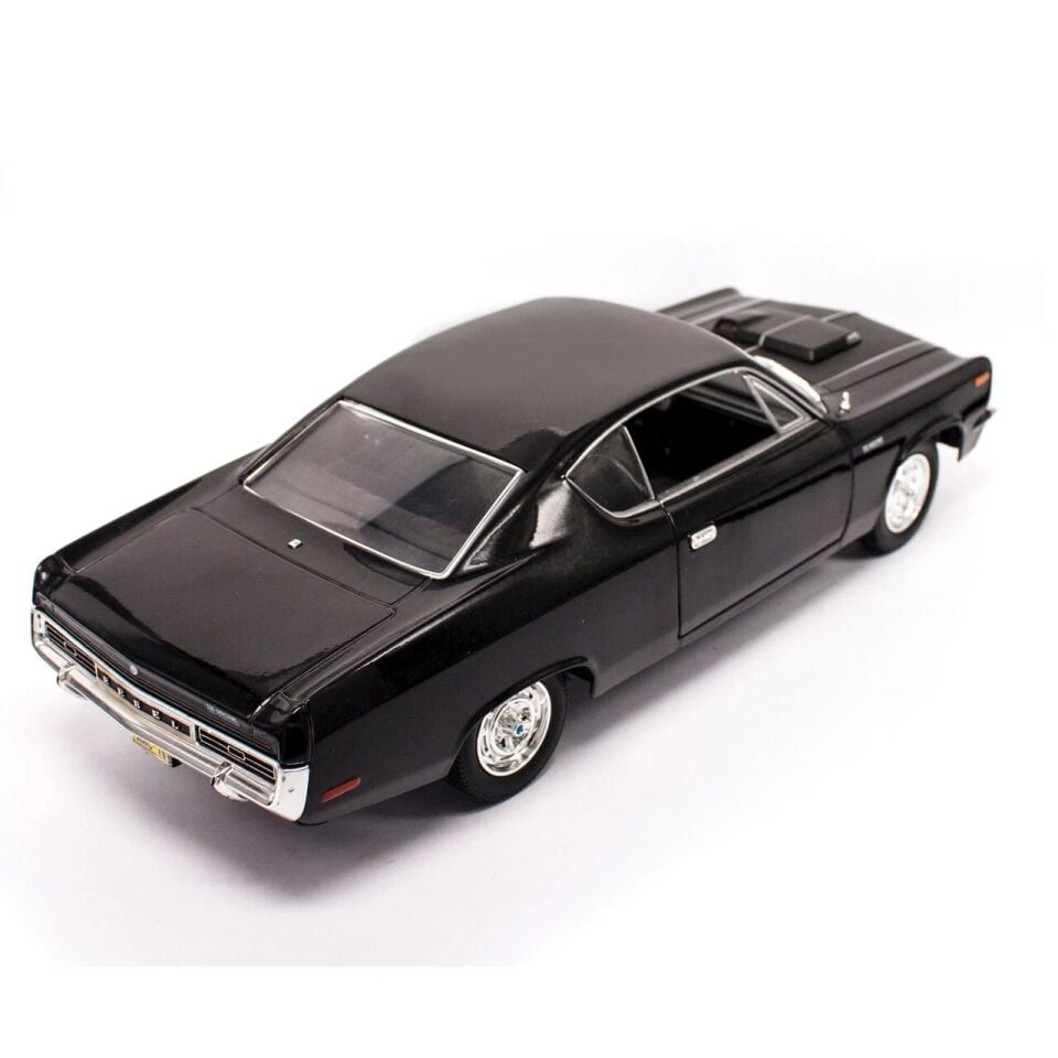 1970 AMC REBEL BLACK 1/18 DIECAST MODEL CAR BY ROAD SIGNATURE