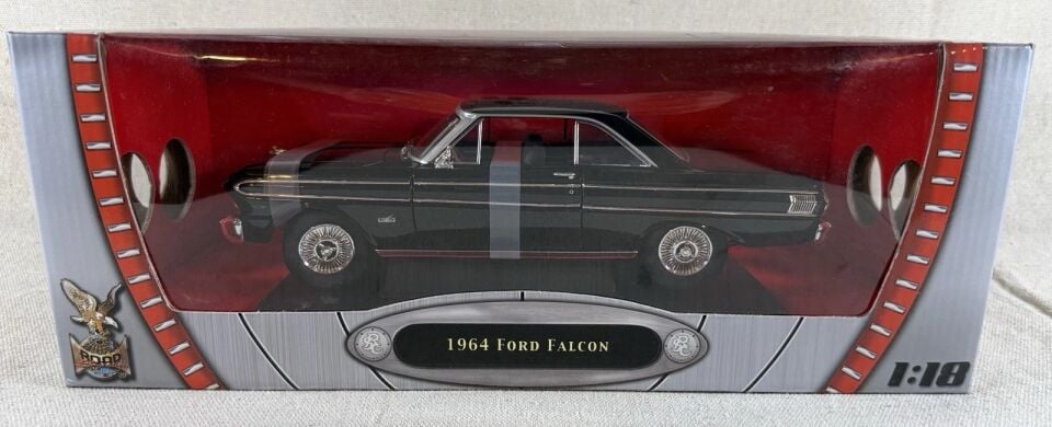 Road Signature 1964 Ford Falcon 1:18 Diecast