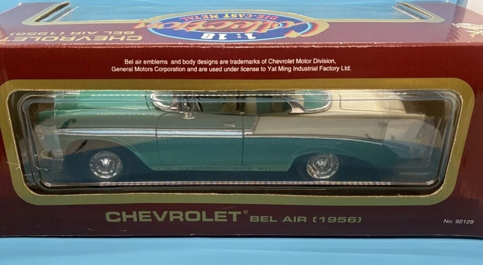 Road Legends 1:18 1956 Chevrolet Bel Air Diecast Yat Ming #92129