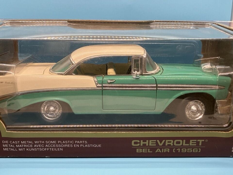 Road Legends 1:18 1956 Chevrolet Bel Air Diecast Yat Ming #92129