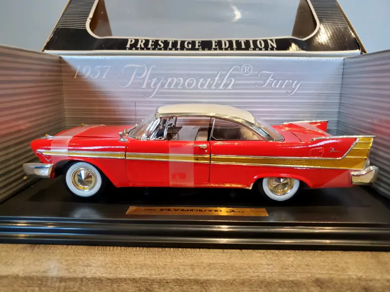 ANSON 1:18 PLYMOUTH 1957