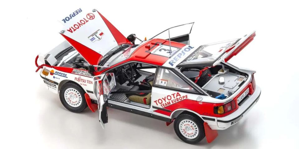 KYOSHO TOYOTA CELICA GT-FOUR 1990 SAFARI #3 1:18 (08961A)