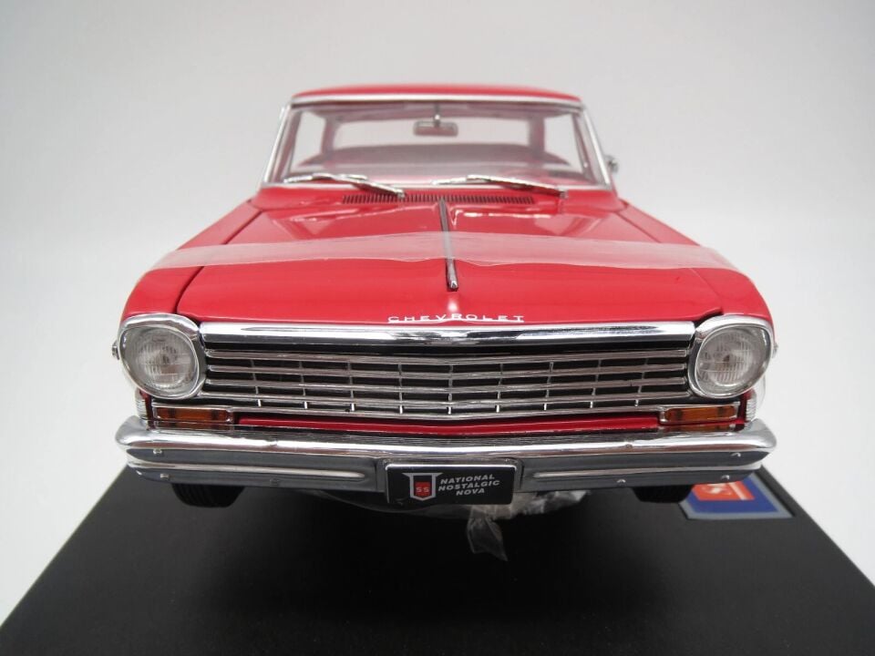 Sun Star Chevrolet Nova ''1963'' (Bright Red) 1:18