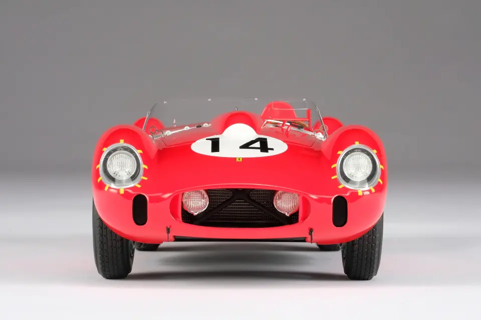 1:18 M5908 Ferrari 250 TR Winner 12 Hours of Sebring 1958 #14 Driven by Phil