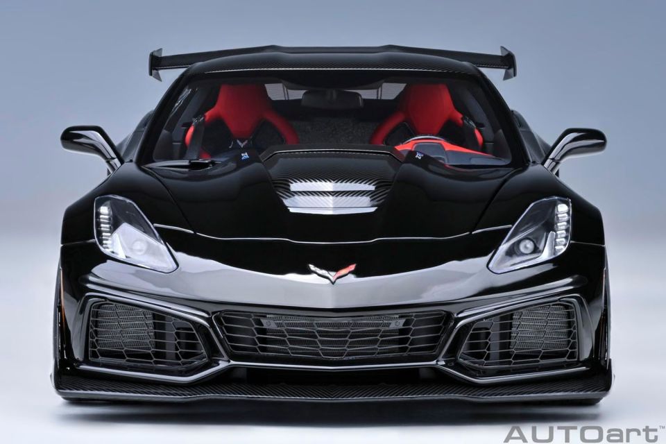 AUTOART CHEVRALET CORVETTE ZR1 2019 (71276) 1:18