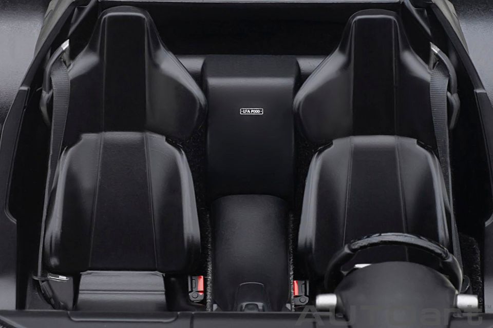 AUTOART LEXUS LFA (PASSIONATE PINK)  78859 1:18