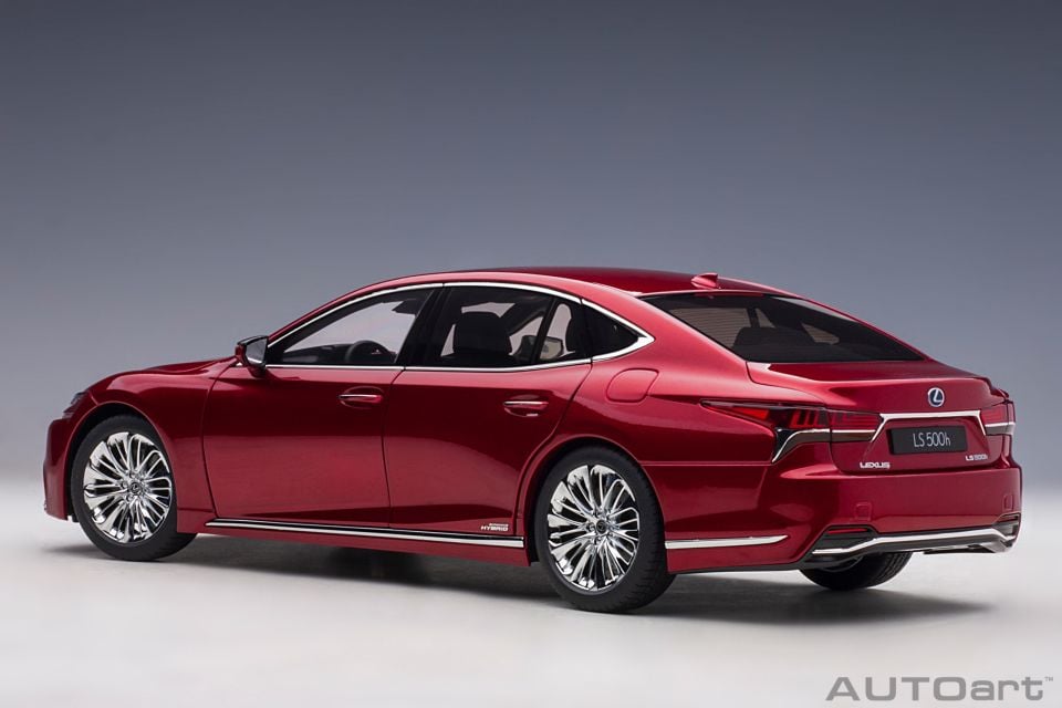 AUTOART 1:18 2018 Lexus LS 500h (Morello Red Metallic)