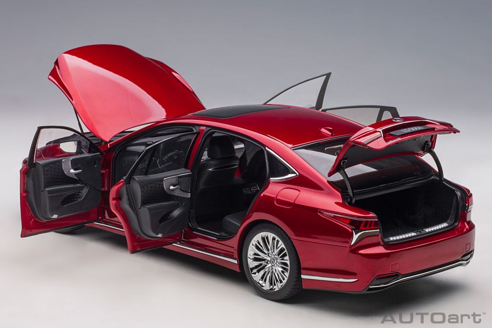 AUTOART LEXUS LS500H (78869)  1:18