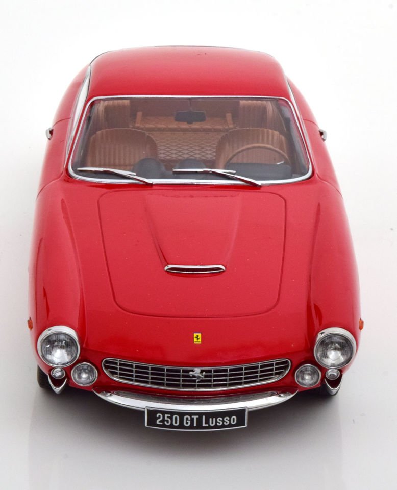 KK SCALE FERRARI GT LUSSO 1962 1:18 (181021)