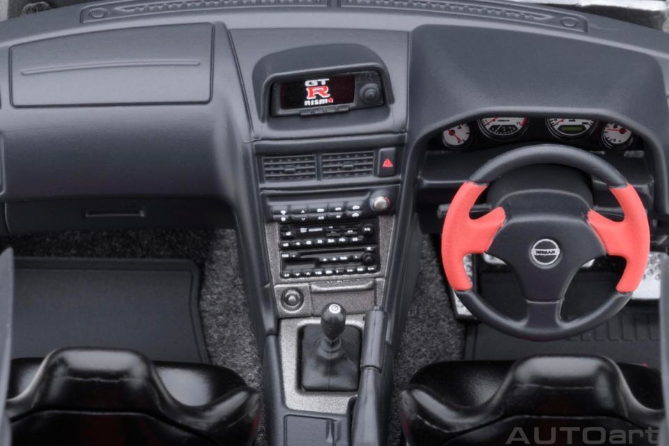 AUTOART NISSAN NISMO R34 GT-R Z-TUNE (77463) 1:18