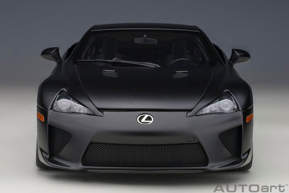 1:18 Autoart 2010 Lexus LFA