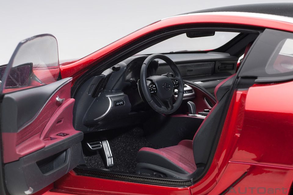 AUTOART TOYOTA LEXUS LC500 1:18