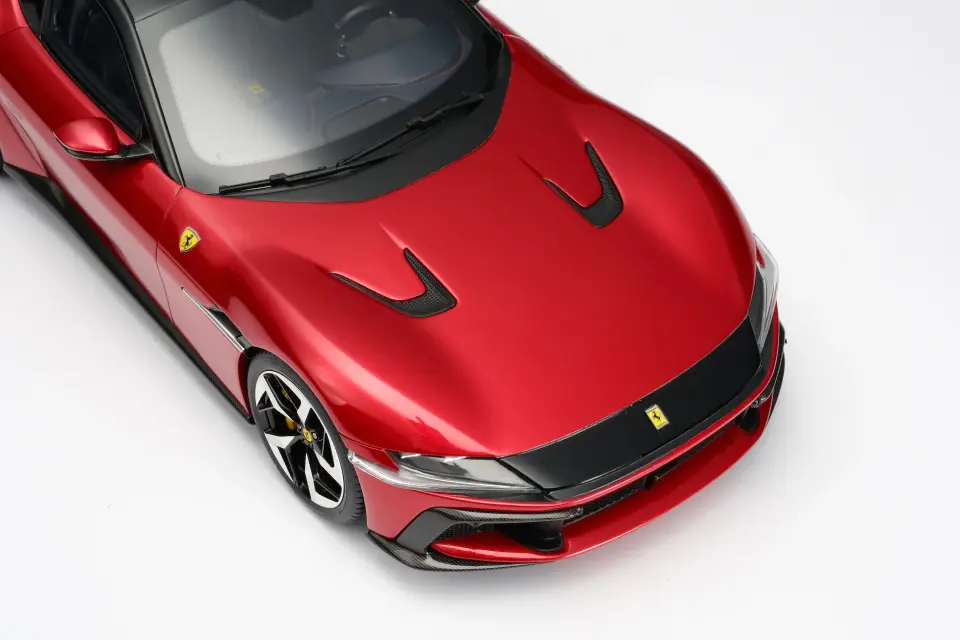 1:18 M6395 Ferrari 12Cilindri Rosso Imola