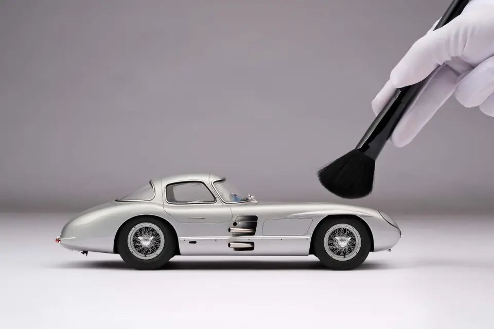 1:18 M6309 Amalgam Mercedes-Benz 300 SLR Uhlenhaut Coupe silver