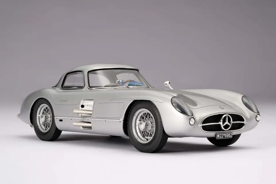 1:18 M6309 Amalgam Mercedes-Benz 300 SLR Uhlenhaut Coupe silver