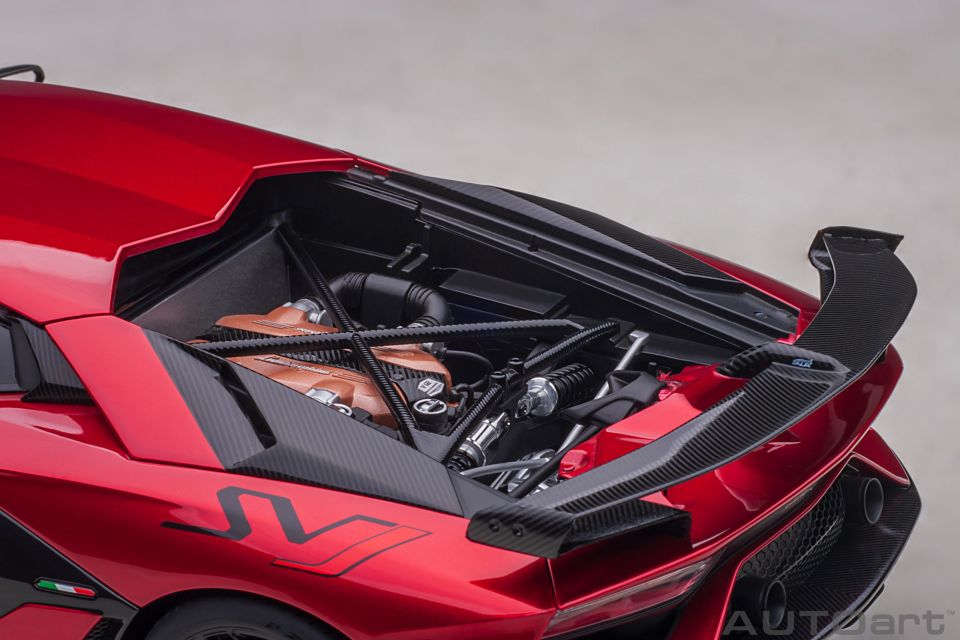 AUTO ART LAMBORGHINI AVENTADOR SVJ (79177) 1:18