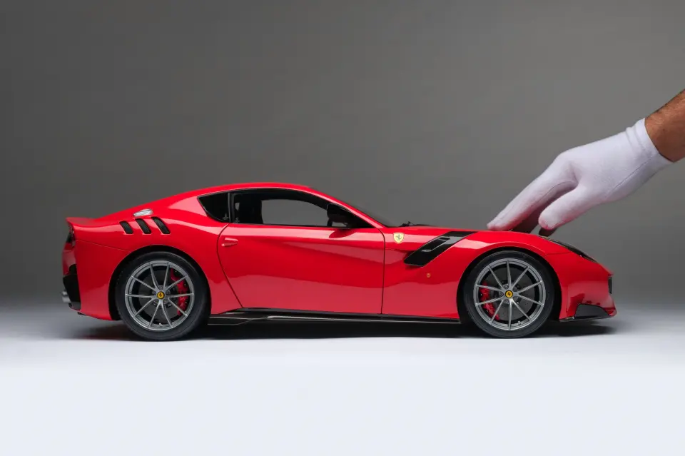 1:18 AMALGAM Ferrari F12 TDF (2015) - Rosso Fuoco