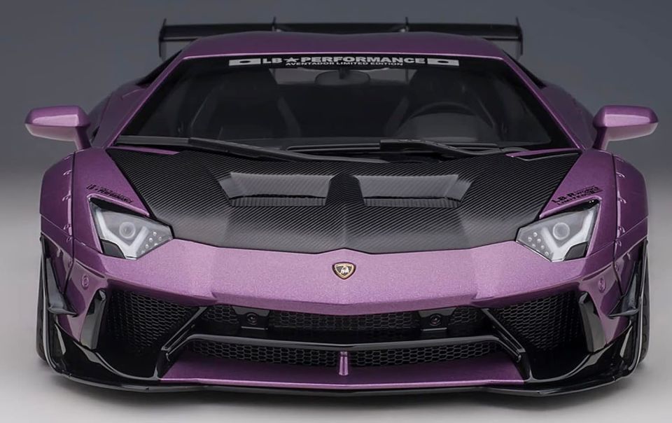 AUTOART LIBERTY WALK LB-WORKS LAMBORGHINI AVENTADOR (79242) 1:18