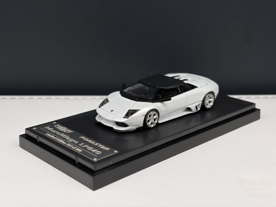 PHONTOM KNIGHT LAMBORGHINI MURCIELAGO LP640 1:64