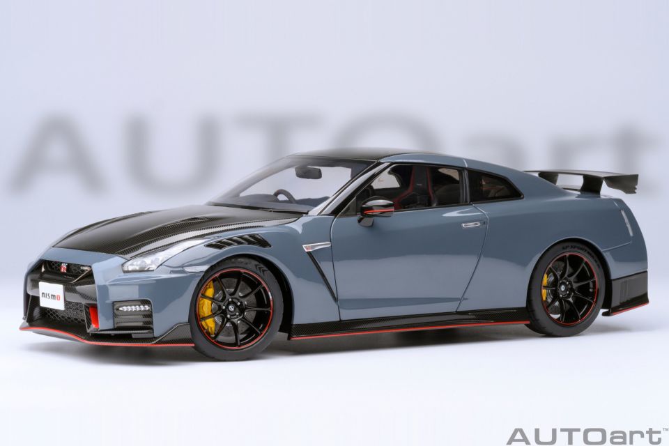 AUTOART NISSAN GT-R (R35) NISMO (77505) 1:18
