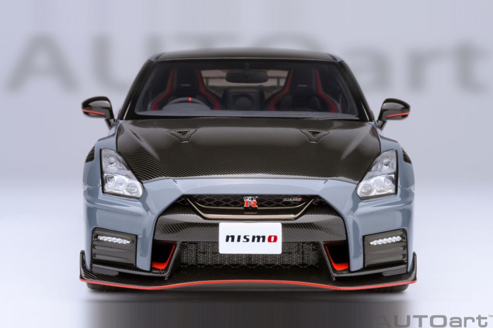AUTOART NISSAN GT-R (R35) NISMO (77505) 1:18