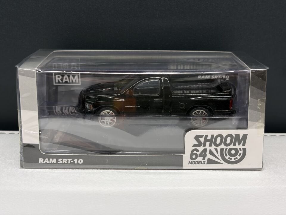 SHOOM64 RAM SRT-10 BLACK 1:64