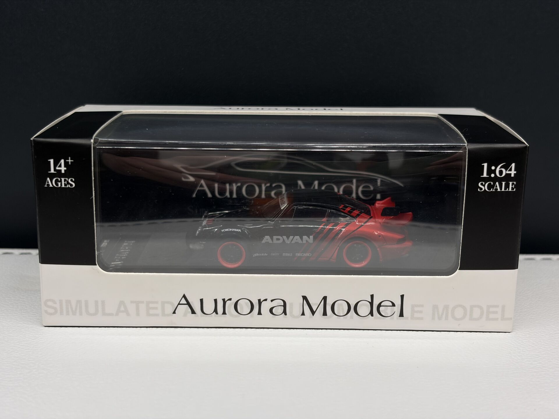 AURORA MODEL PORSCHE 930 RWB 1:64