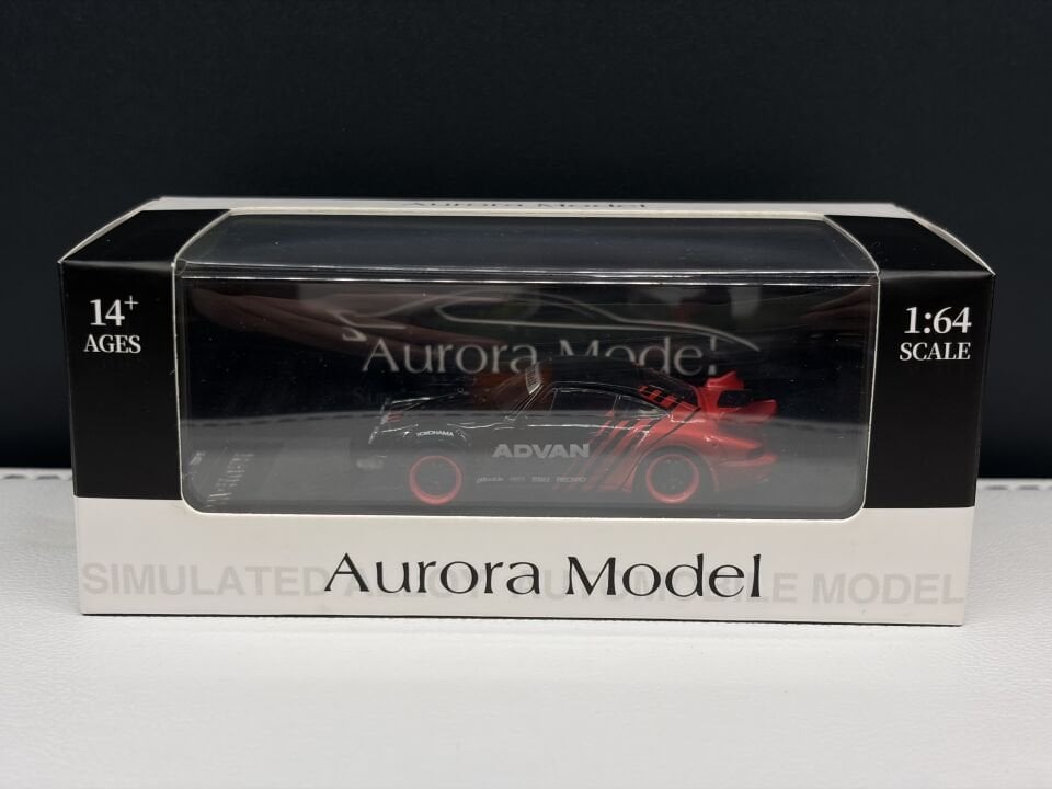 AURORA MODEL PORSCHE 930 RWB 1:64