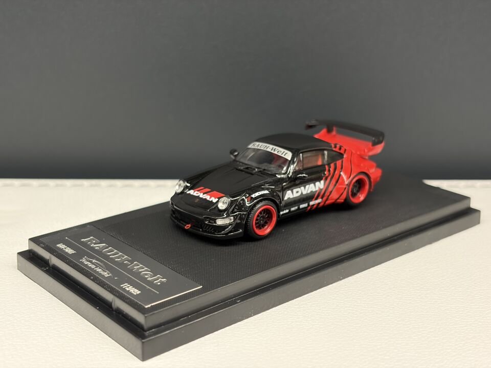 AURORA MODEL PORSCHE 930 RWB 1:64
