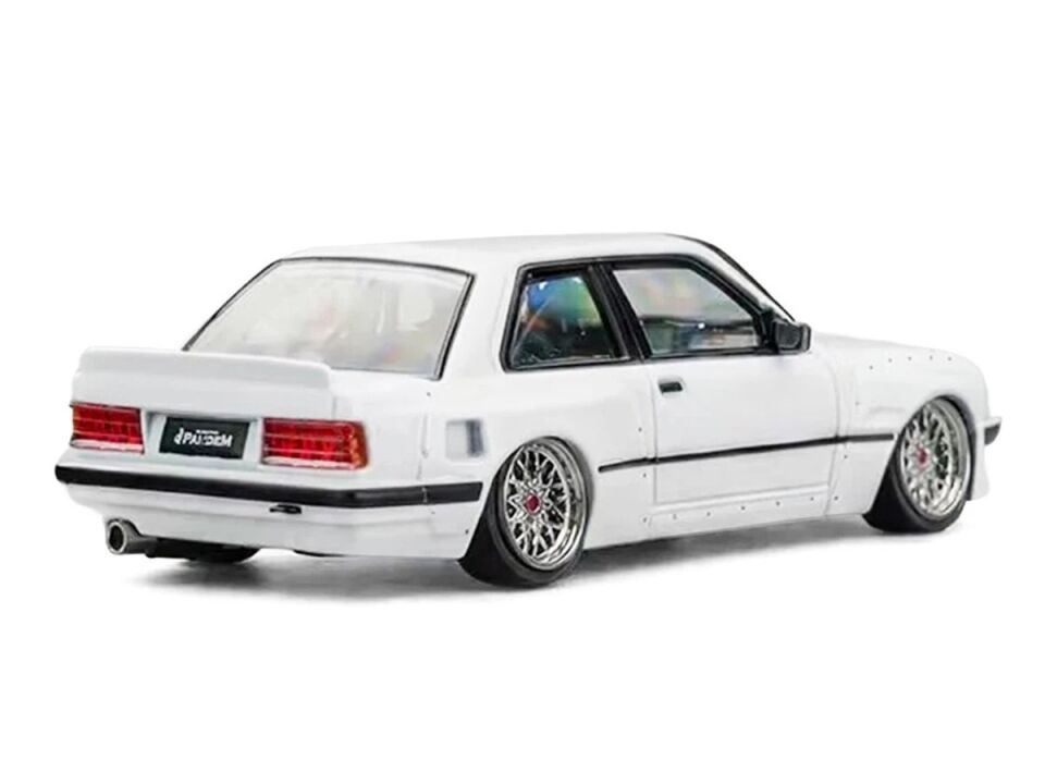 CM Model 1:64 Pandem BMW M3 E30 Pearl White w/ Extra Wheels Set