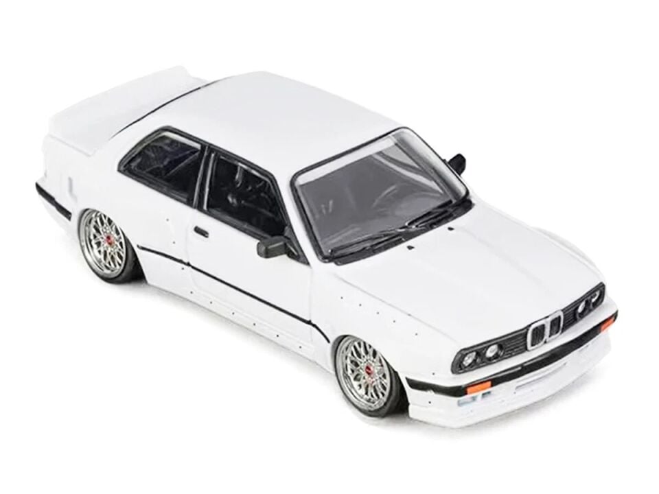 CM Model 1:64 Pandem BMW M3 E30 Pearl White w/ Extra Wheels Set