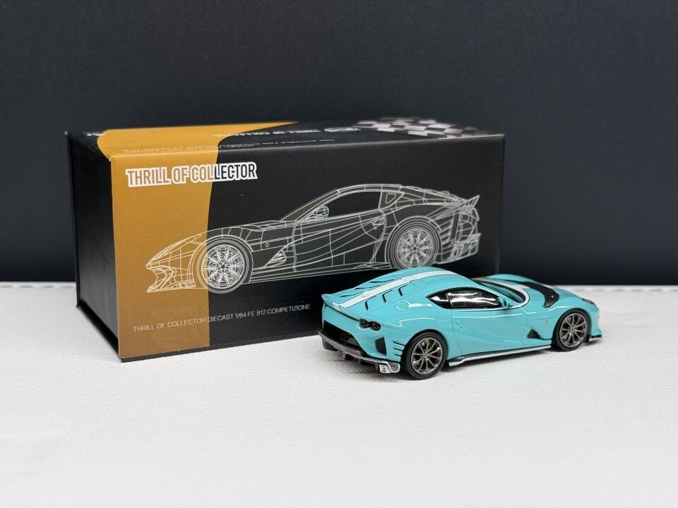 TOC MODELS FERRARİ 812 COMPETIZIONE TIFFANY BLUE 1:64