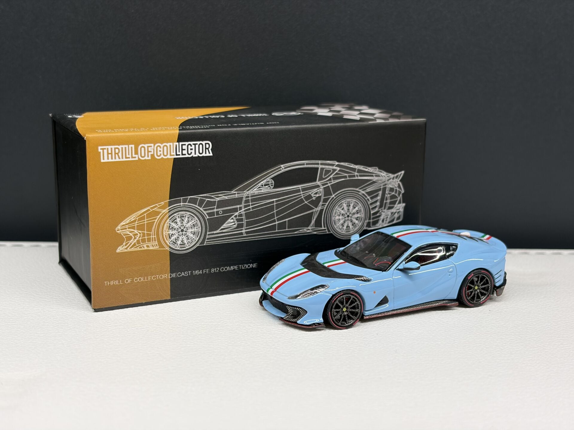 TOC MODELS FERRARİ 812 COMPETIZIONE AZZURRO LA PLATA 1:64