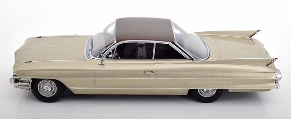 !! İNDİRİM !! KK SCALE CADILLAC SERIES 62 COUPE DE VILLE 1961 1:18 (181252)