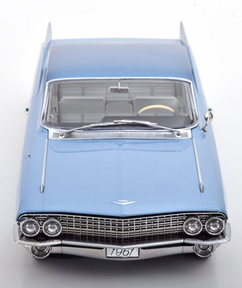 KK SCALE CADILLAC SERIES 62 COUPE DE VILLE 1961 1:18