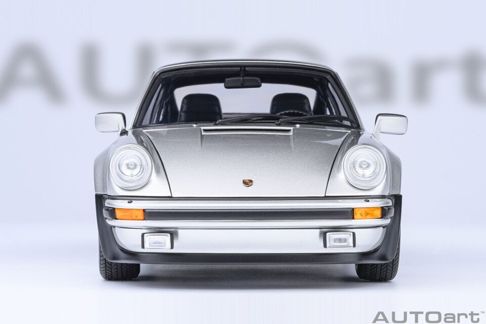 1:18  Porsche 911 (930) Turbo 3.0 Silver metalic