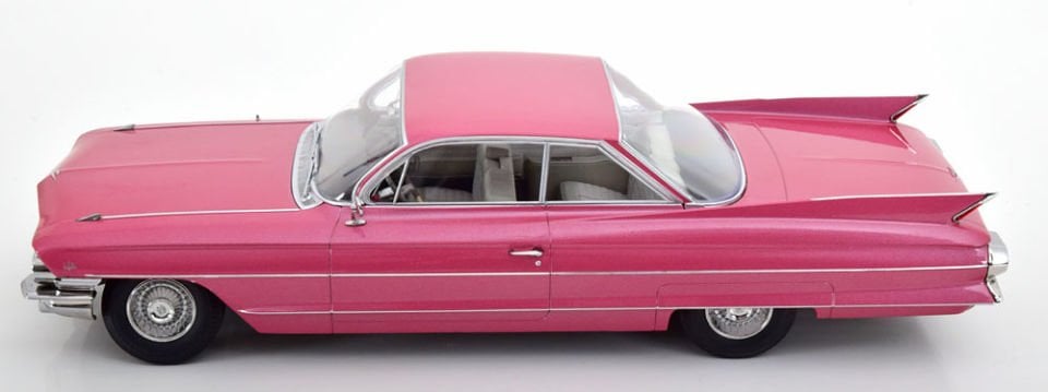 KK SCALE CADILLAC SERIES 62 COUPE DE VILLE 1961 1:18