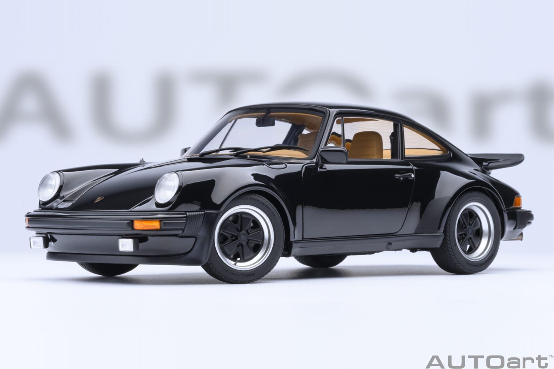 1:18  Porsche 911 (930) Turbo 3.0 Black