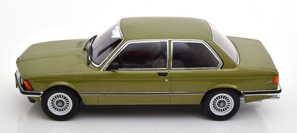 KK SCALE BMW 323 E21 1978 1:18 (180654)