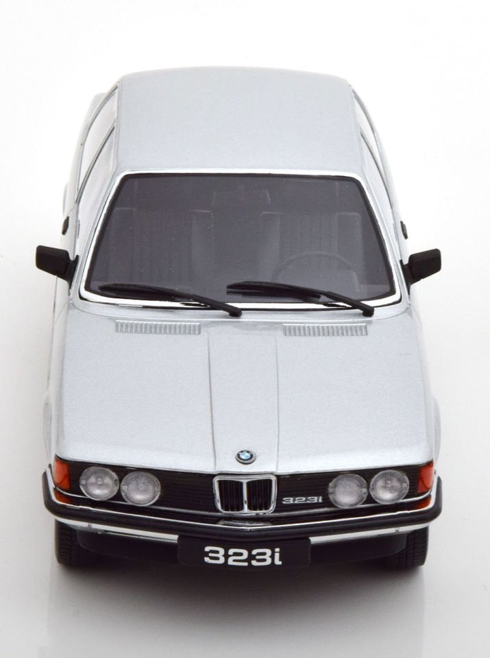 KK SCALE BMW 323 E21 1978 1:18 (180653)