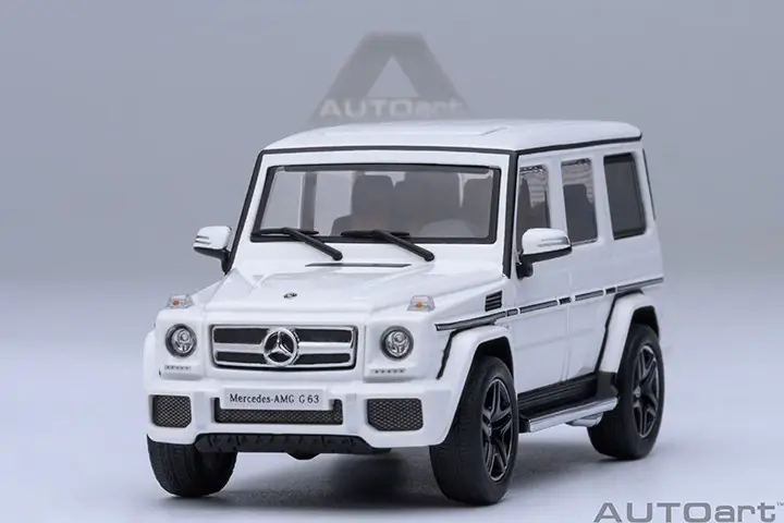 1:64 Autoart Mercedes-AMG G63 2017(gloss whıte)
