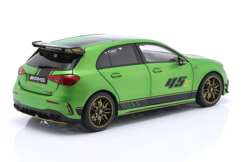 1:18 NZG Mercedes Benz AMG A45 S 4MATIC Final Edition