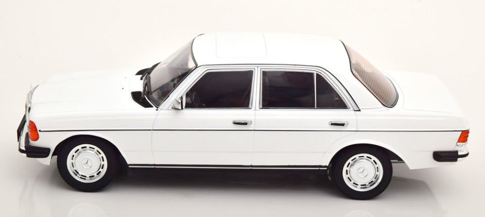 KK SCALE MERCEDES BENZ 230 E W123 1975 1:18 (180351)