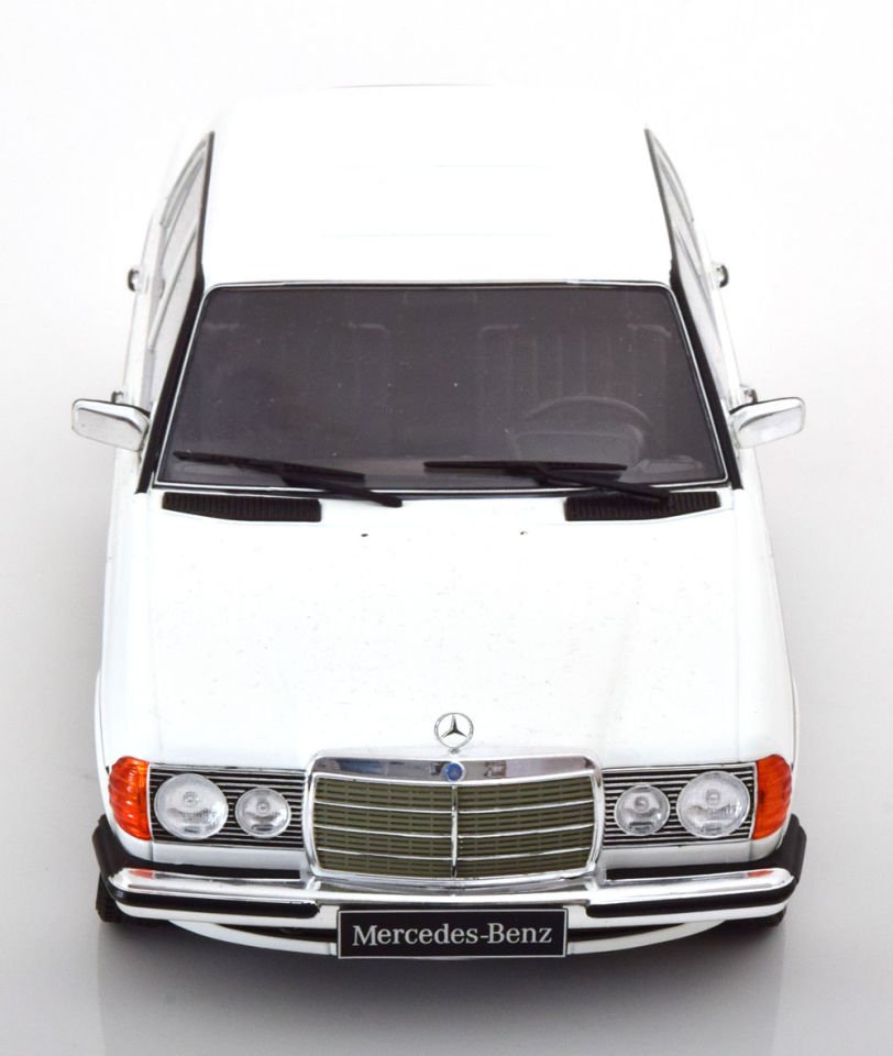 KK SCALE MERCEDES BENZ 230 E W123 1975 1:18 (180351)