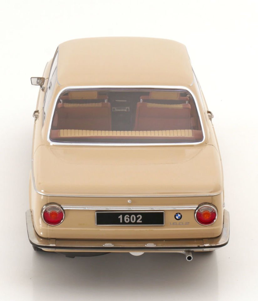 KK SCALE BMW 1802 1.SERIES 1967 1:12