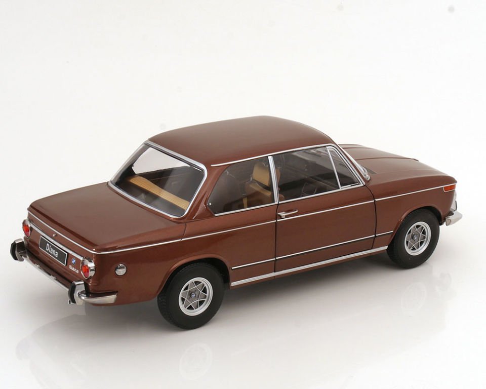 !! İNDİRİM !! KK SCALE BMW 1802 1.SERIES 1967 1:12 (120084)