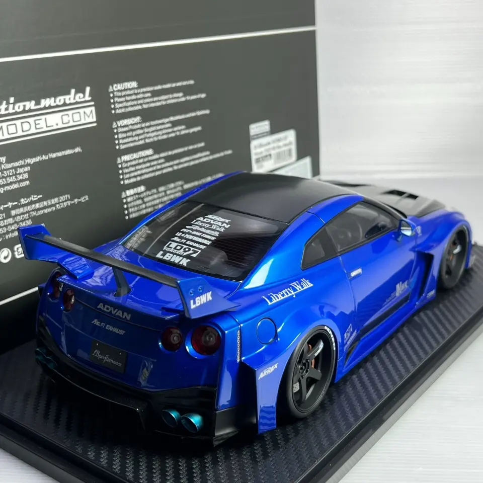 IGNITION  MODEL 1:18 NISSAN 35GT-RR (BLUE METALLIC)