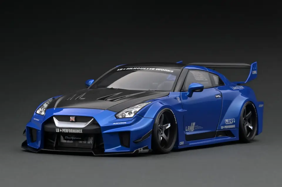 IGNITION  MODEL 1:18 NISSAN 35GT-RR (BLUE METALLIC)