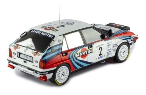 IXO MODELS LANCIA DELTA INTEGRALE 16V - #2 M.Biasion-T.Siviero Safari Rally 1990 1:18 (139A.22)